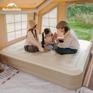 Matras C20 dengan ketebalan 36cm terdapat variasi untuk dua orang dan tiga orang. Di lengkapi dengan pompa elektrik yang memudahkan anda dalam memompa matras hanya membutuhkan waktu tiga menit. Desain yang ergonomic membuat tidur anda lebih nyaman. Matras yang ringan dan portable mudah untuk di simpan ini cocok untuk traveling. Anda bisa mendapatkan matras ini di Erjee Camping Store Bali.