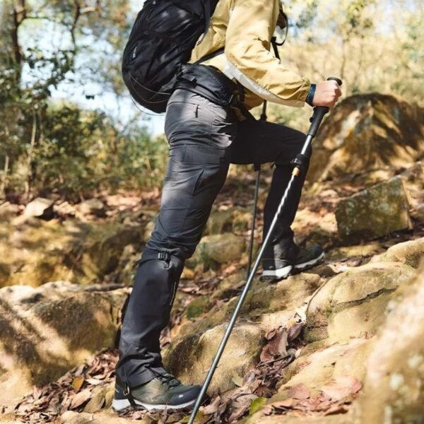 Trekking pole 5 section Naturehike CNK2450DS013 terbuat dari bahan aluminium alloy yang kuat, dilengkapi dengan strap dan hands free. Anda bisa mendapatkan treking pole ini di Erjee Camping Store, camping gear in Bali.