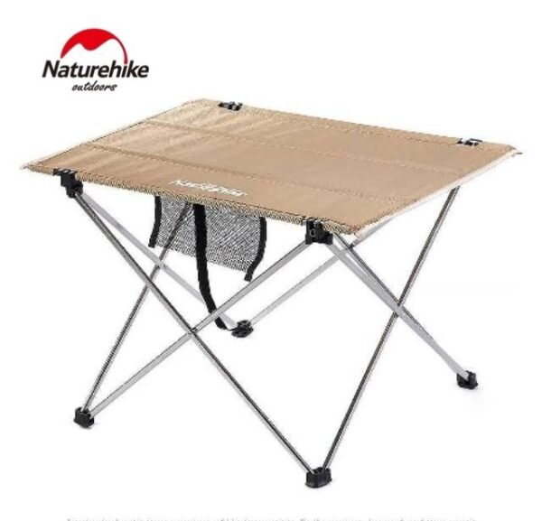 Outdoor lightweight folding table Naturhike menjadi pilihan yang cocok bagi pada pendaki solo, karena terbuat dari aluminium alloy dan oxford cloth, selain bahan yang berkualitas meja lipat ini mempunyai ukuran yang sangat compact, cocok untuk dibawa berpergian. Anda bisa mendapatkan meja lipat ini di Erjee Camping Store, toko alat camping dan hiking di Bali.