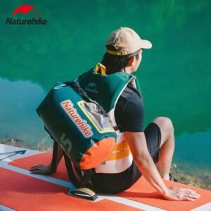 Waterproof backpack Naturehike CNK2300BS017 terbuat dari bahan polyester sehingga anti air, memiliki 4 mode yang berbeda, sehingga anda bisa menggunakannya sesuai dengan kebutuhan anda. Cocok digunakan untuk berenang, camping, hiking, tracing, drifting. Anda bisa mendapatkan dry bag di Erjee Camping Store Bali.