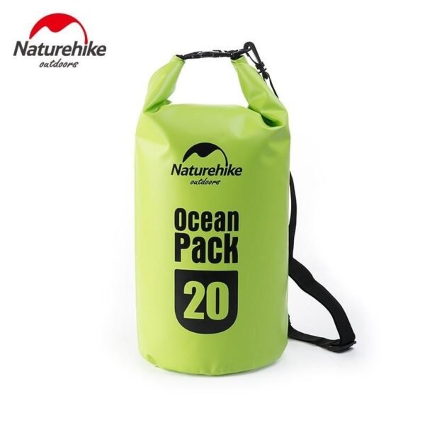 Dry waterproof bag 10L 20L Naturehike FS15M010-J FS15M020-J. Naturehike dry bags with a capacity of 10L and 20L are suitable for storing your luggage without getting wet when doing water sports such as rafting, fishing, trekking, camping, kayaking, etc. You can get this product in Erjee Camping Store Bali.