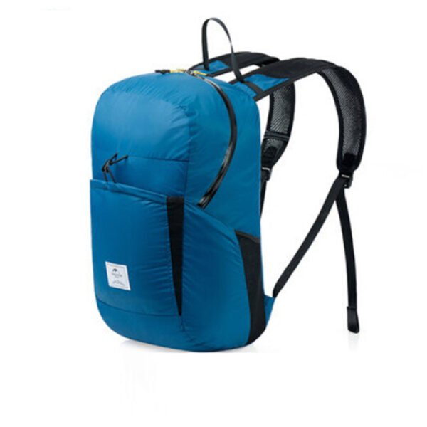 Ultralight folding backpack Naturehike NH17A017-B memiliki kapasitas 22L dan tersedia di tiga warna, biru, grey dan hitam. Tas dapat menapong beban hingga 10kg, untuk unisex dan mempunyai ukuran yang compact karena bisa dilipat ke pouch ukuran kecil dan ringan. Anda bisa mendapatkan produk ini di Erjee Camping Store Bali.