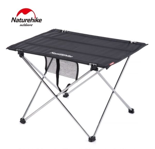 Outdoor lightweight folding table Naturhike menjadi pilihan yang cocok bagi pada pendaki solo, karena terbuat dari aluminium alloy dan oxford cloth, selain bahan yang berkualitas meja lipat ini mempunyai ukuran yang sangat compact, cocok untuk dibawa berpergian. Anda bisa mendapatkan meja lipat ini di Erjee Camping Store, toko alat camping dan hiking di Bali.