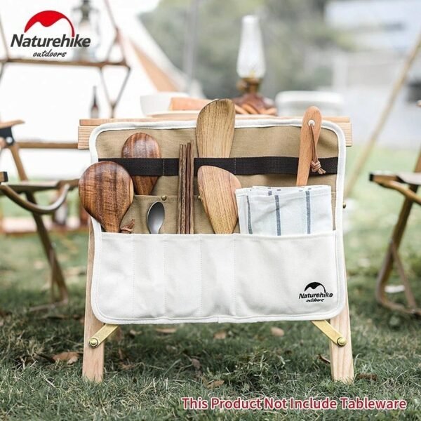 Canvas tableware storage bag Naturehike NH19PJ085, kuat, anti-tear serta tebal, cocok digunakan sebagai tempat peralatan masak serta dapat digulung sehingga menghemat ruang. Dapat digunakan untuk camping, hiking, serta piknik. Anda bisa mendapatkan produk ini di Erjee Camping Store Bali.