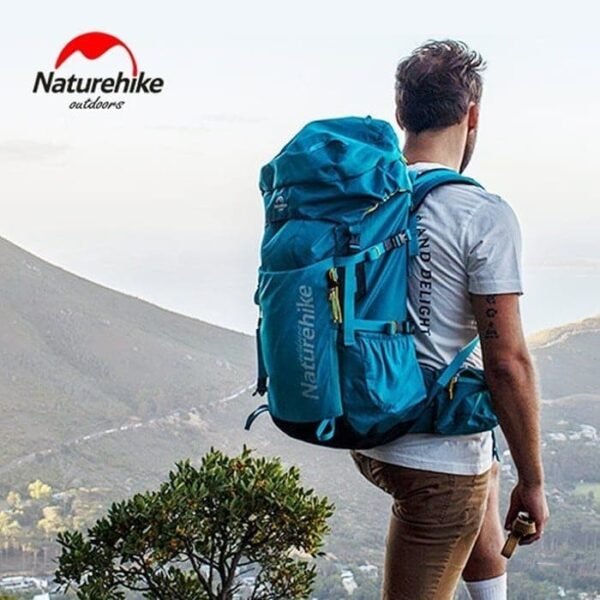 Carrier hiking backpack 45L Naturehike NH16Y020-Q terbuat dari bahan nylon. Keril gunung dapat diatur panjang pendek sesuai tinggi badan. Anda bisa mendapatkan tas gunung ini di Erjee Camping Store, toko alat camping di Bali.