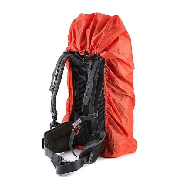 Rain cover backpack Naturehike NH15Y001-Z ringan dan dapat dilipat hingga ukuran yang kecil, mudah dibersihkan. Anda bisa mendapatkan produk ini di Erjee Camping Store Bali.